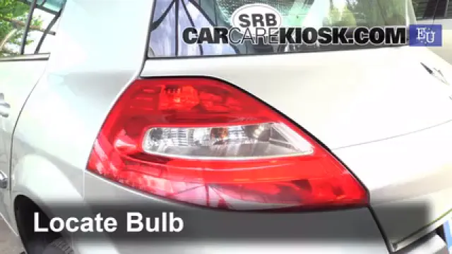 2003 Renault Megane Authentique 1.5L 4 Cyl. Turbo Diesel Éclairage Feux de position arrière (remplacer ampoule)